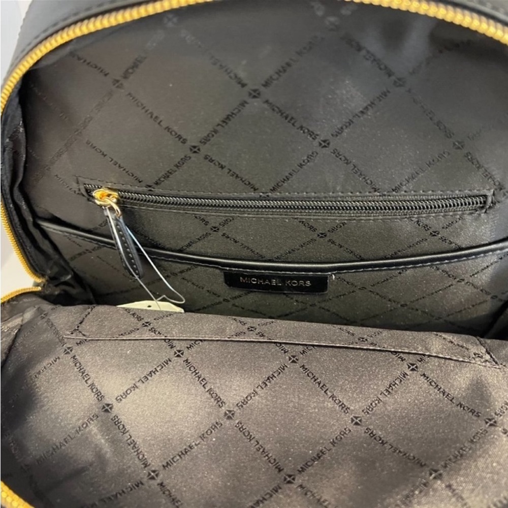 Michael Kors Jaycee Medium Backpack And Wallet Set - Picture 10 of 15